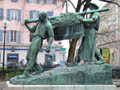 photo statue des vignerons à Mâcon